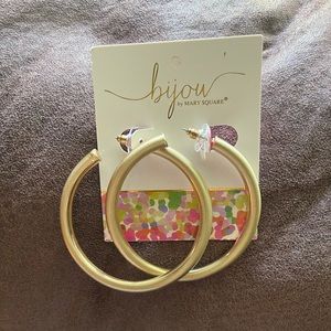 Mary Square Hoops